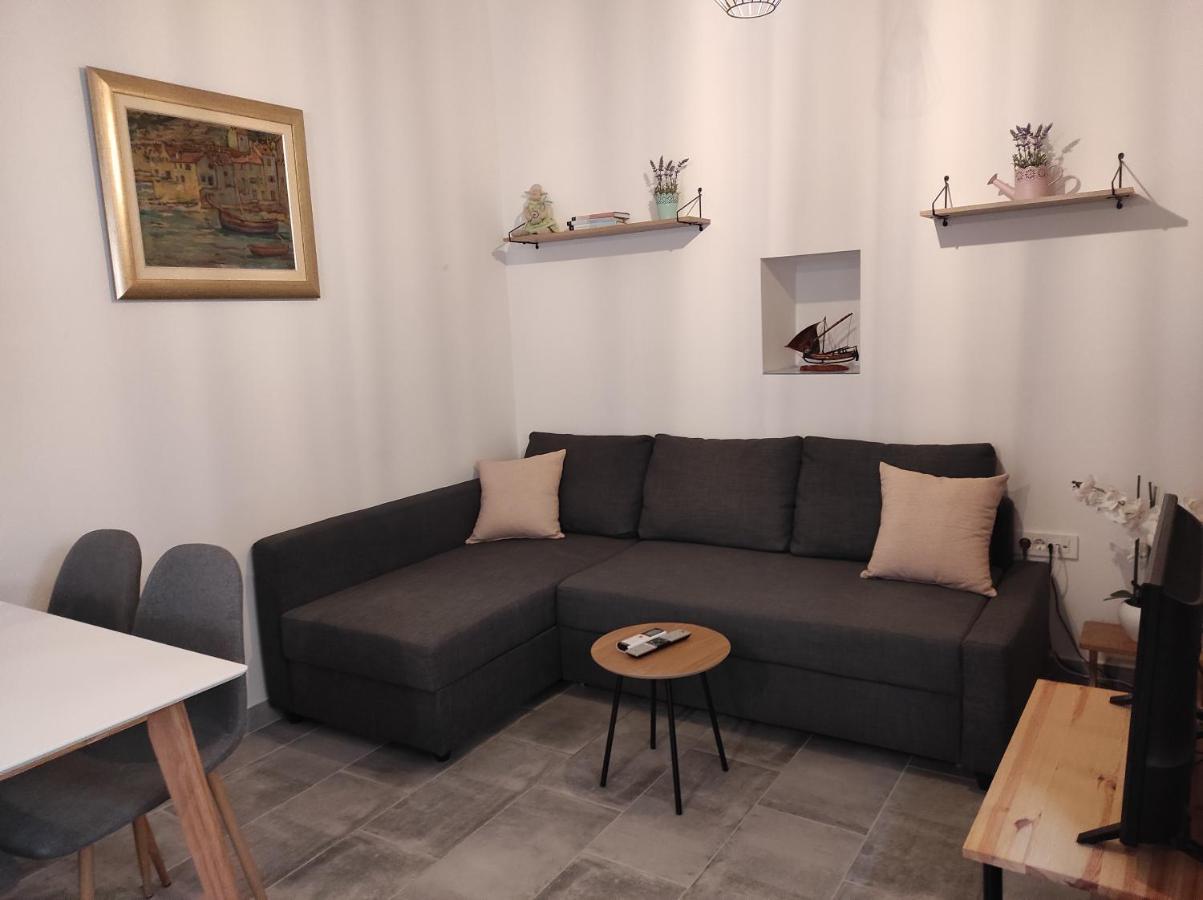 Apartments Bepi コミジャ エクステリア 写真